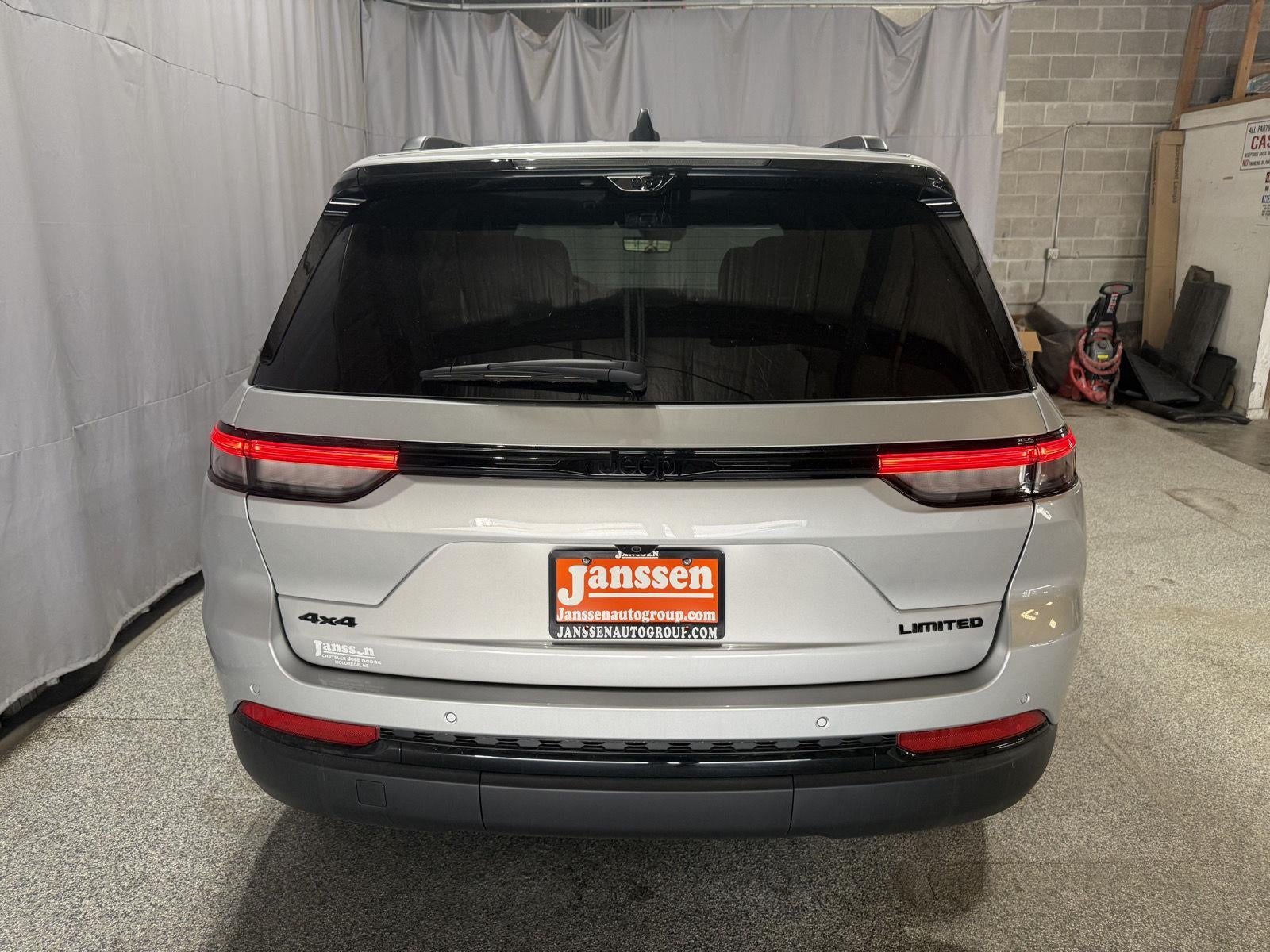 2025 Jeep Grand Cherokee GRAND CHEROKEE LIMITED 4X4