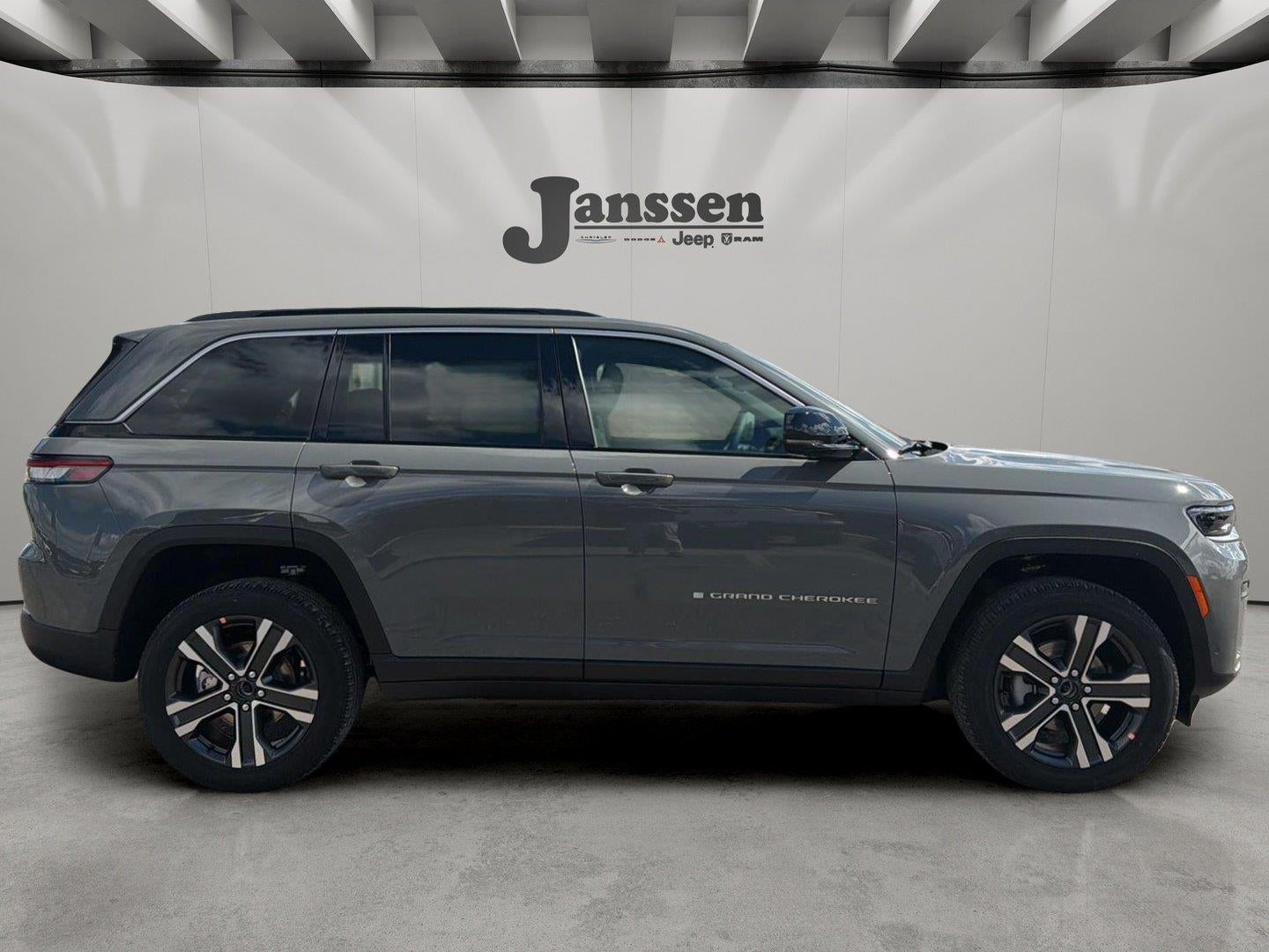 2027 Jeep Grand Cherokee Limited