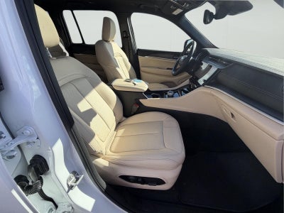 2027 Jeep GRAND CHEROKEE GRAND CHEROKEE LIMITED 4X4