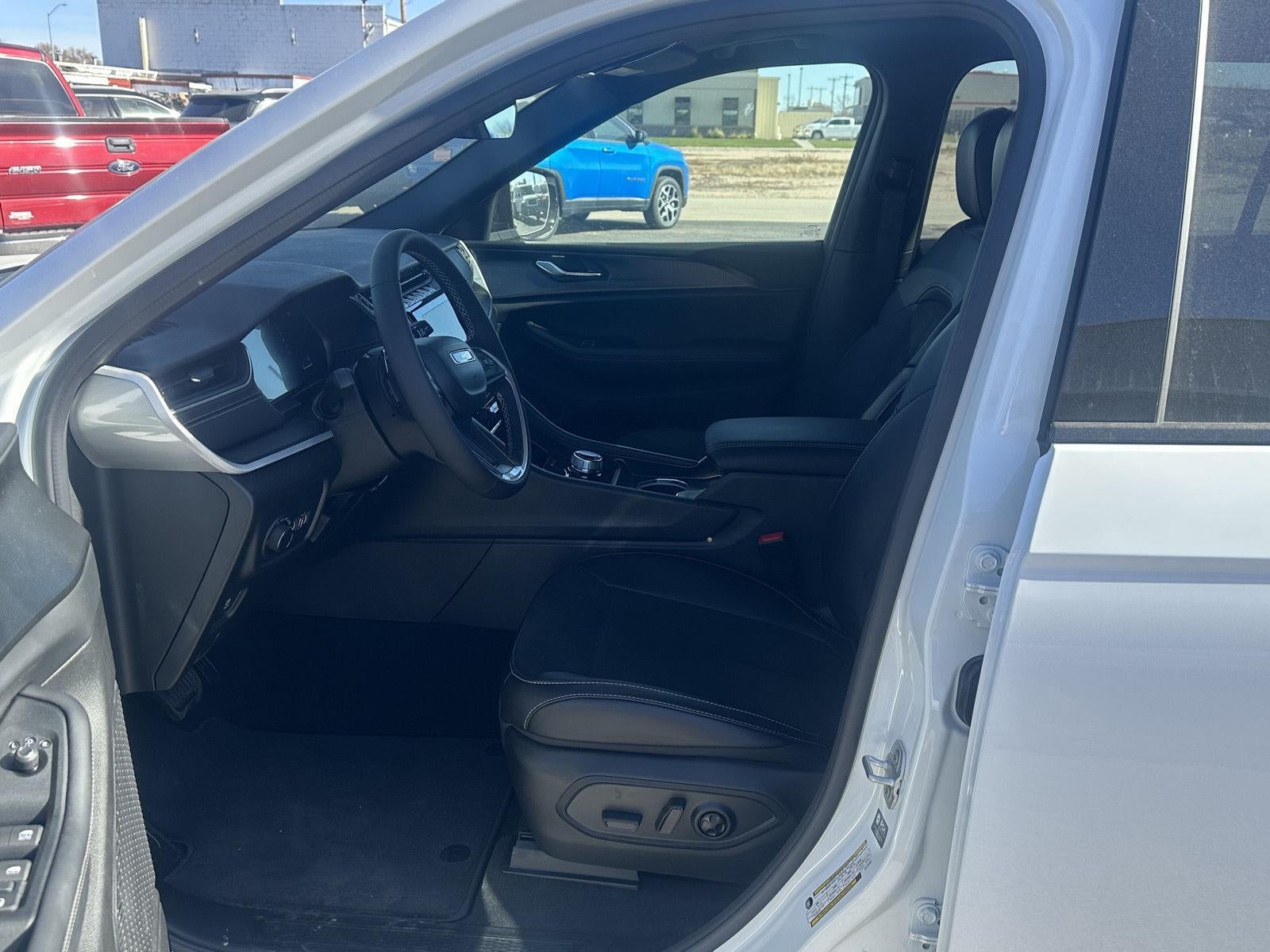 2025 Jeep Grand Cherokee L GRAND CHEROKEE L ALTITUDE X 4X4