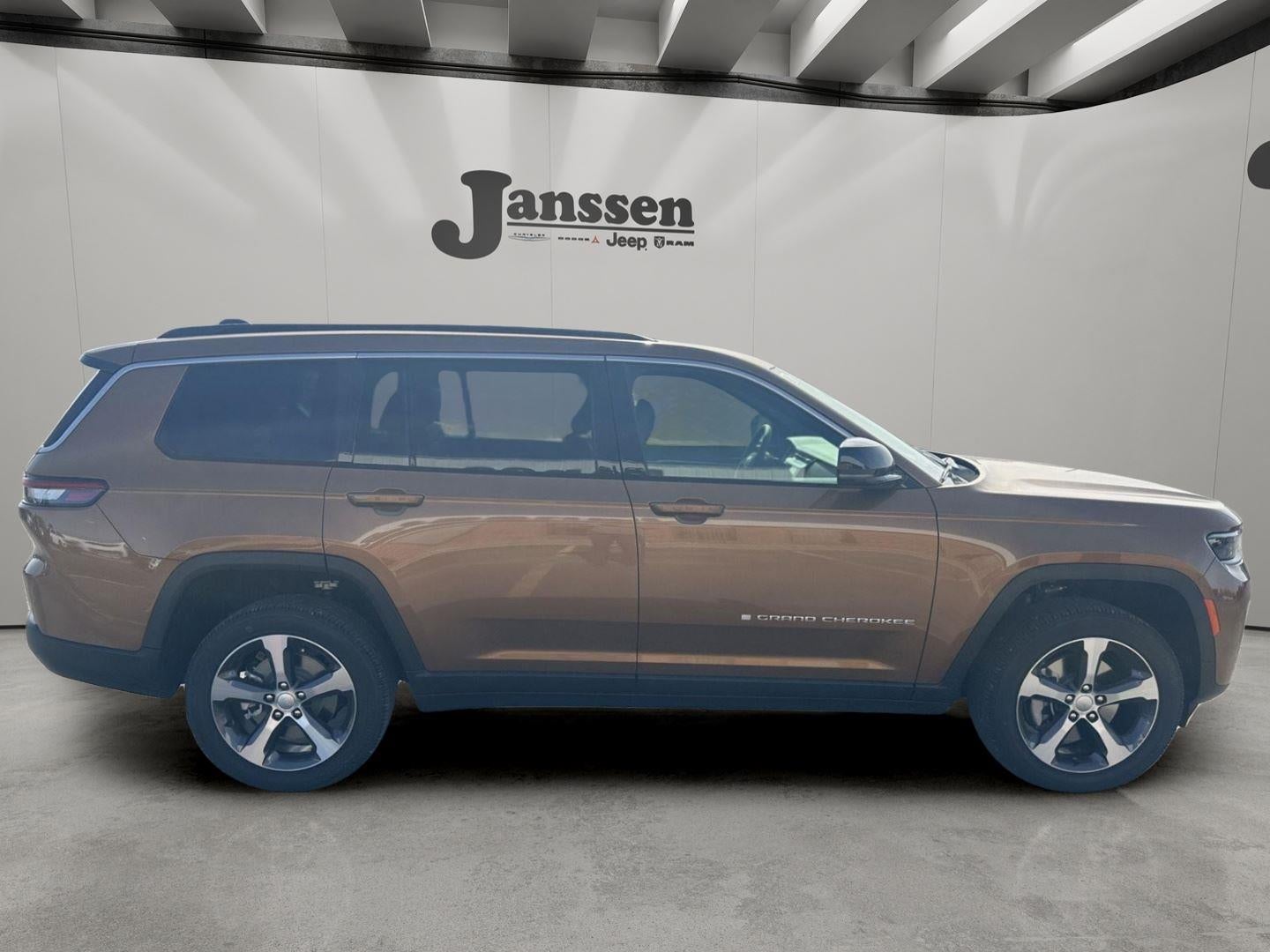 2026 Jeep Grand Cherokee L GRAND CHEROKEE L LIMITED 4X4