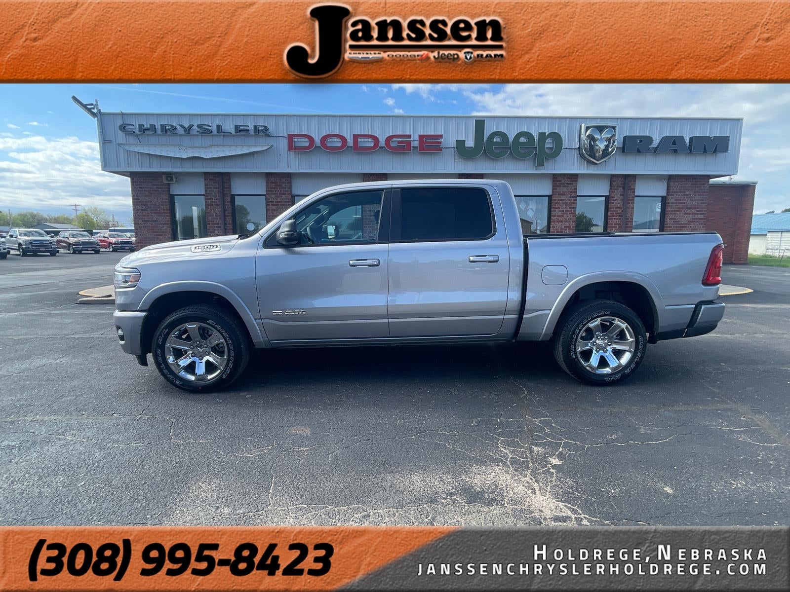 2025 RAM 1500 RAM 1500 BIG HORN CREW CAB 4X4 5'7' BOX