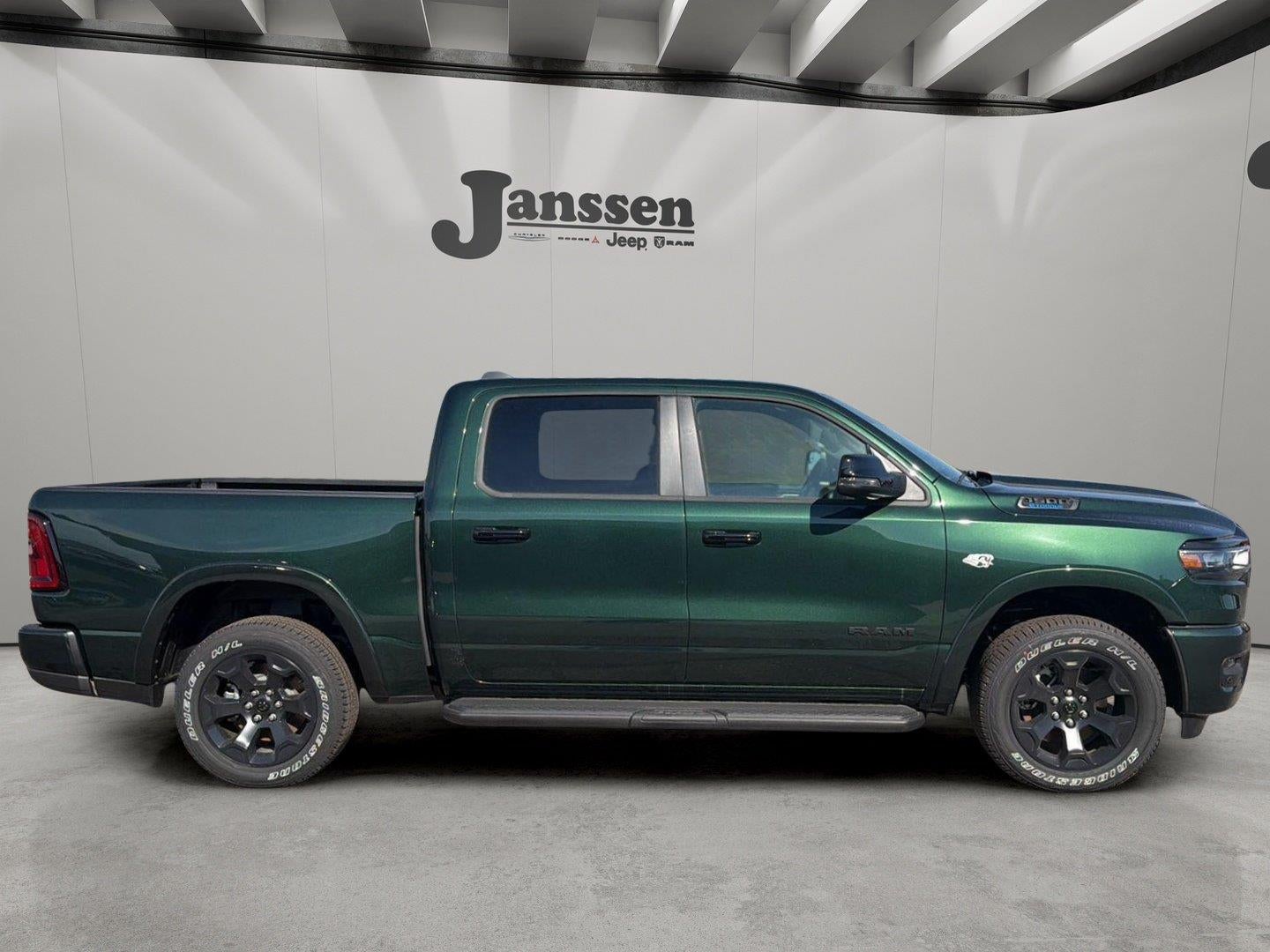 2026 RAM 1500 RAM 1500 BIG HORN CREW CAB 4X4 5'7' BOX