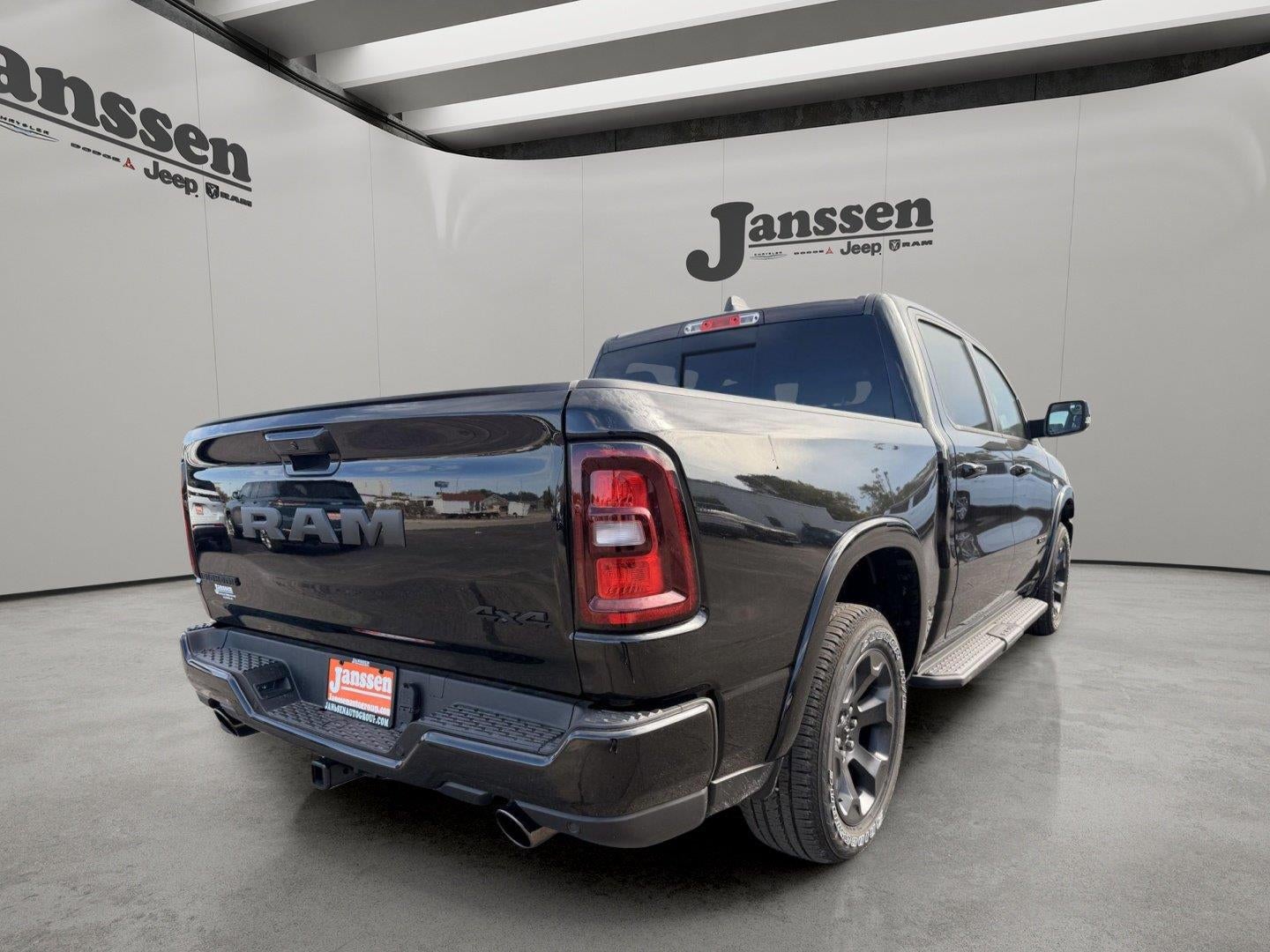 2026 RAM 1500 RAM 1500 BIG HORN CREW CAB 4X4 5'7' BOX