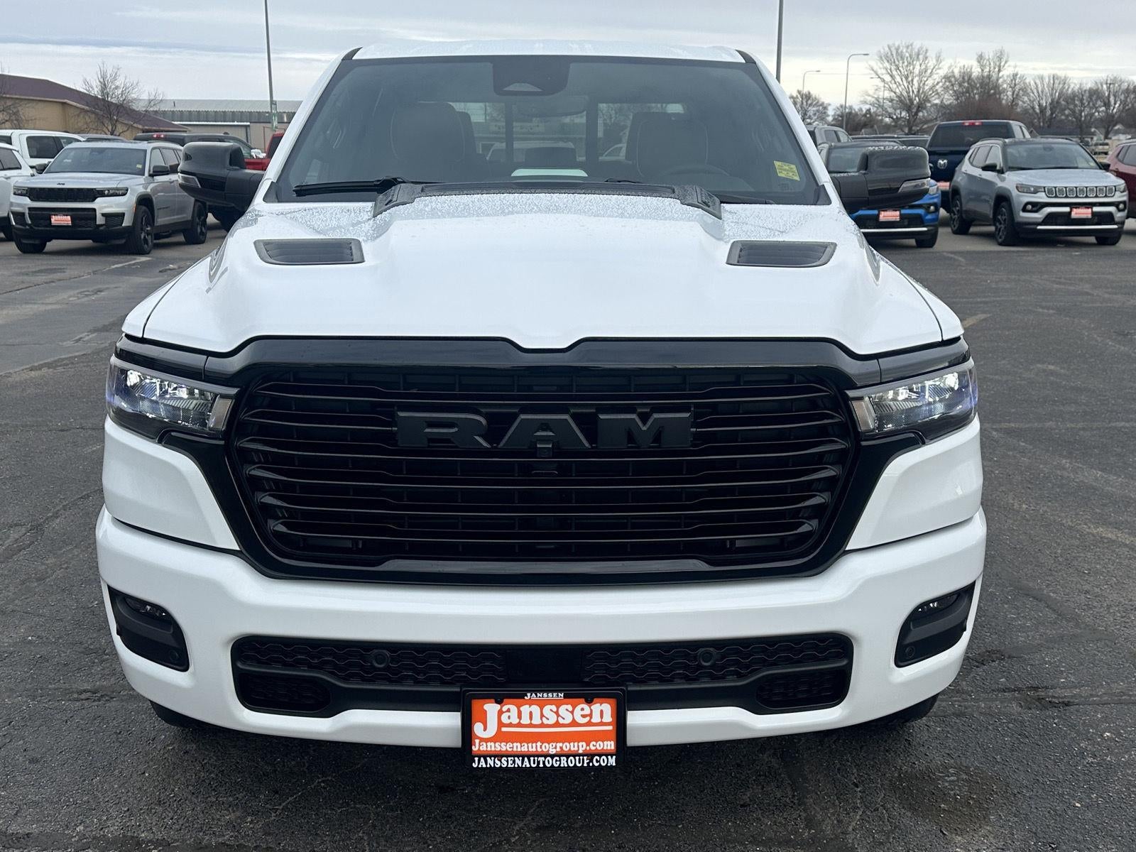 2026 RAM 1500 RAM 1500 LARAMIE CREW CAB 4X4 5'7' BOX