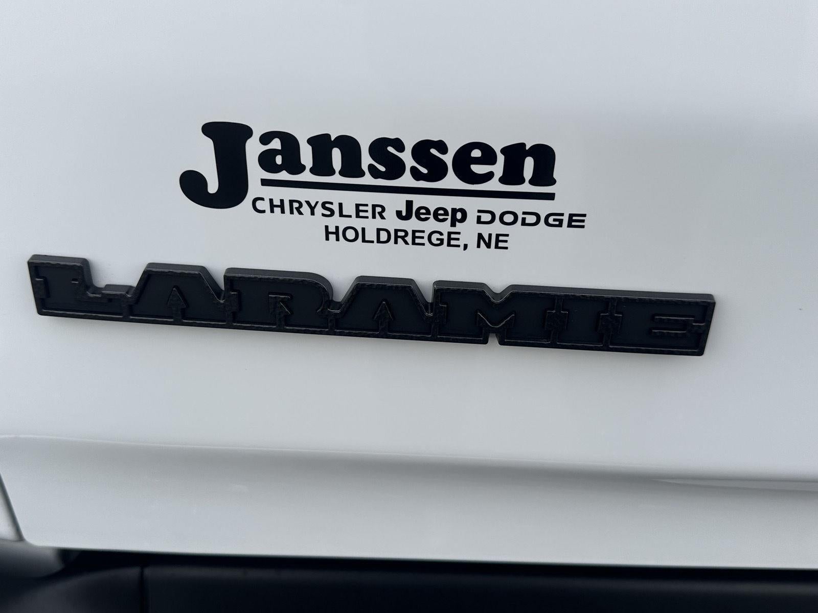 2026 RAM 1500 RAM 1500 LARAMIE CREW CAB 4X4 5'7' BOX