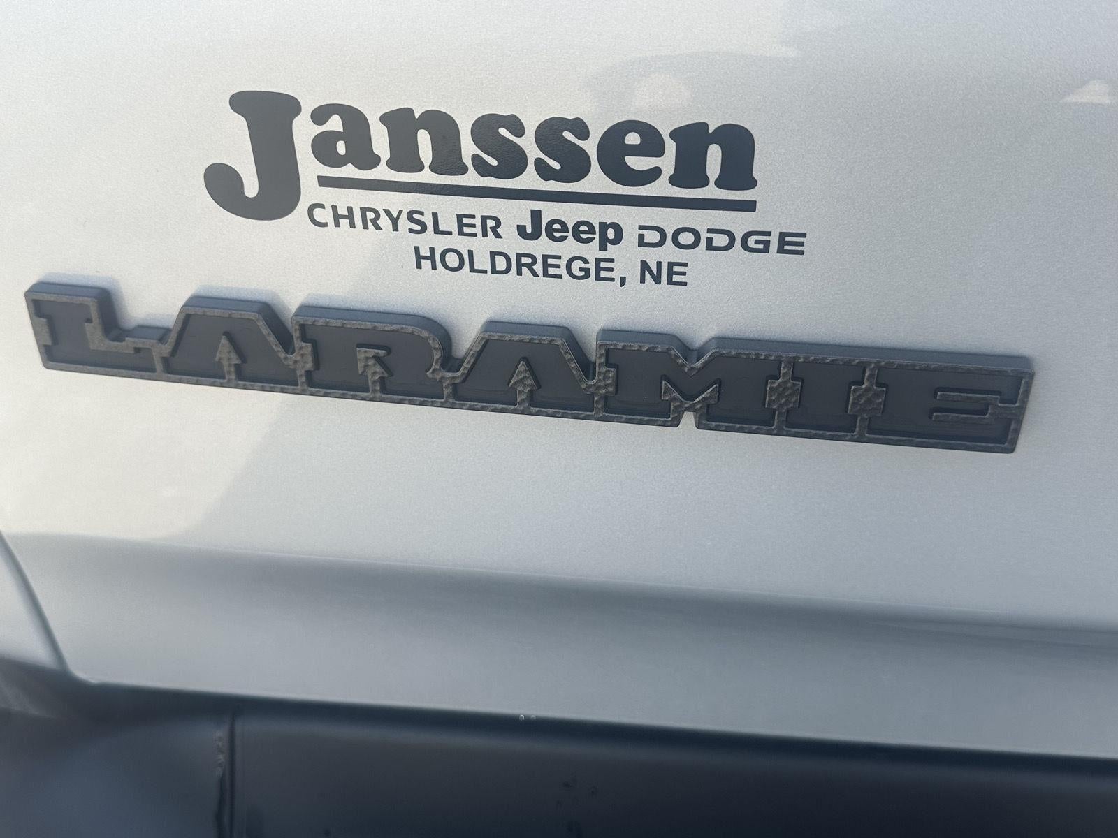 2026 RAM 1500 RAM 1500 LARAMIE CREW CAB 4X4 5'7' BOX