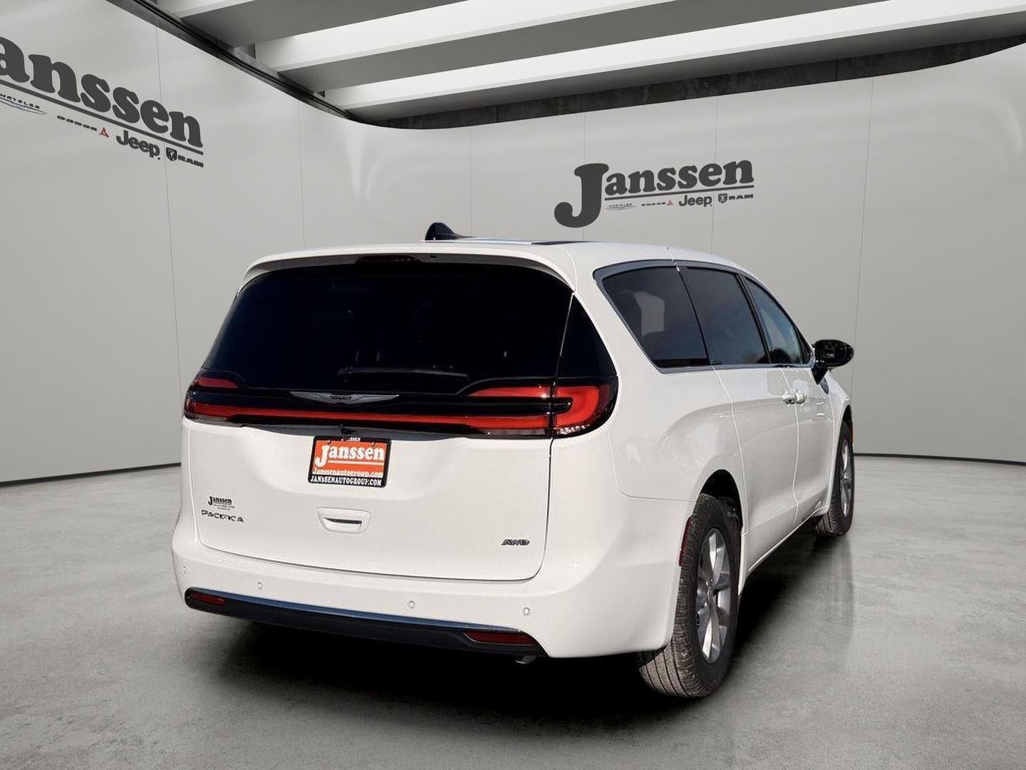 2026 Chrysler Pacifica PACIFICA SELECT AWD