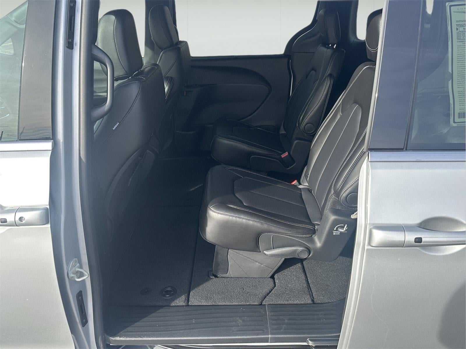 2026 Chrysler Pacifica PACIFICA SELECT AWD