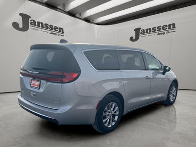 2026 Chrysler Pacifica PACIFICA SELECT AWD