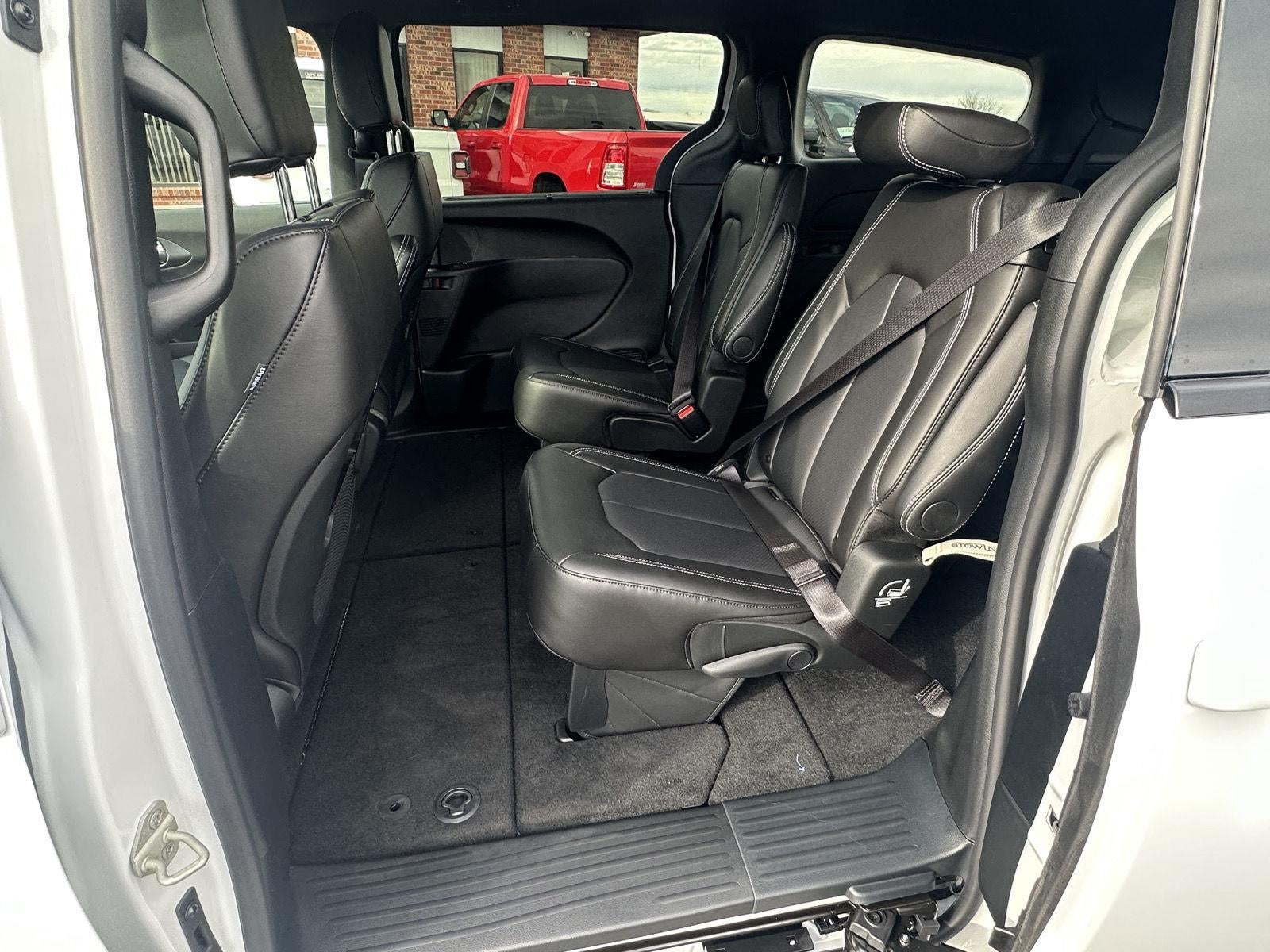 2026 Chrysler Pacifica PACIFICA SELECT AWD