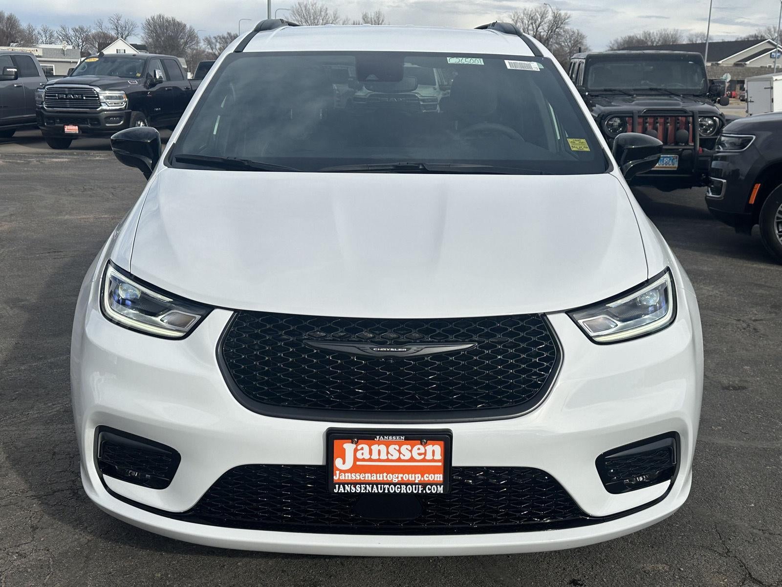 2026 Chrysler Pacifica PACIFICA SELECT AWD