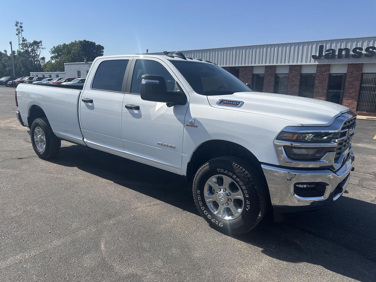 2026 RAM 3500 RAM 3500 BIG HORN CREW CAB 4X4 8' BOX