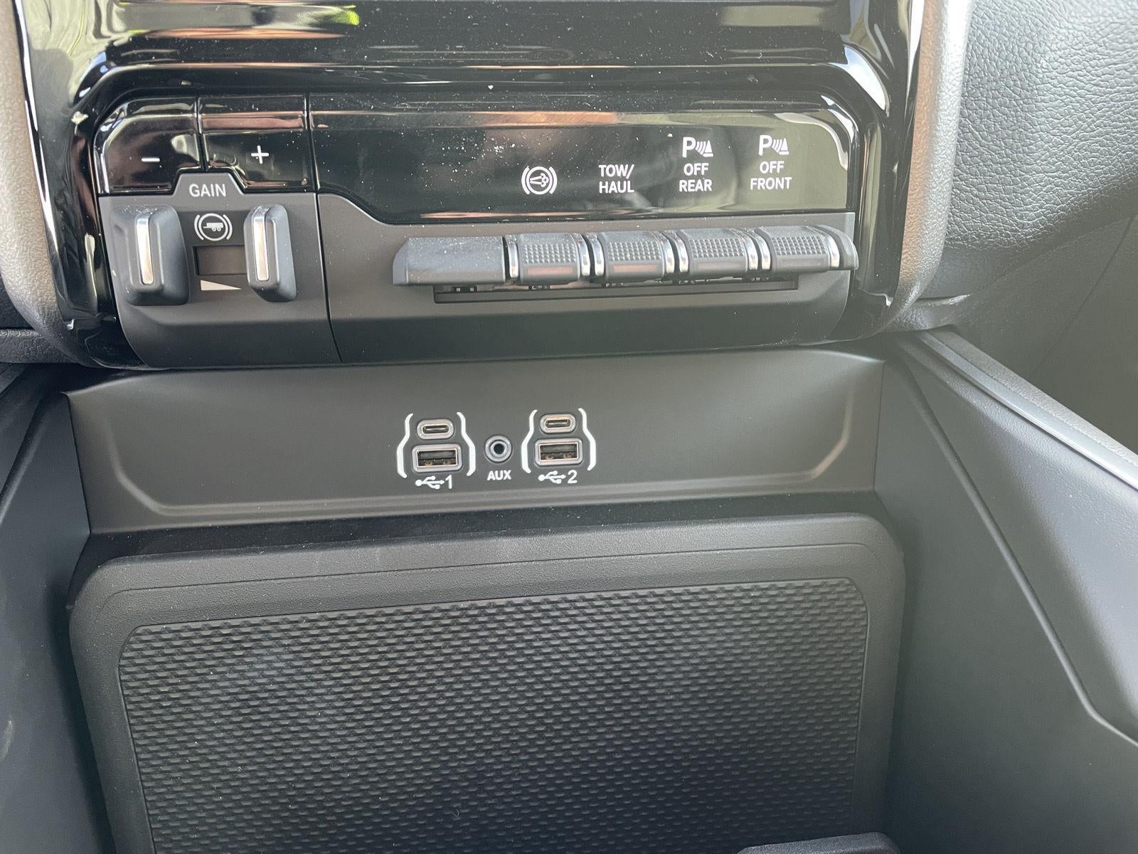 2025 RAM 2500 RAM 2500 BIG HORN CREW CAB 4X4 6'4' BOX