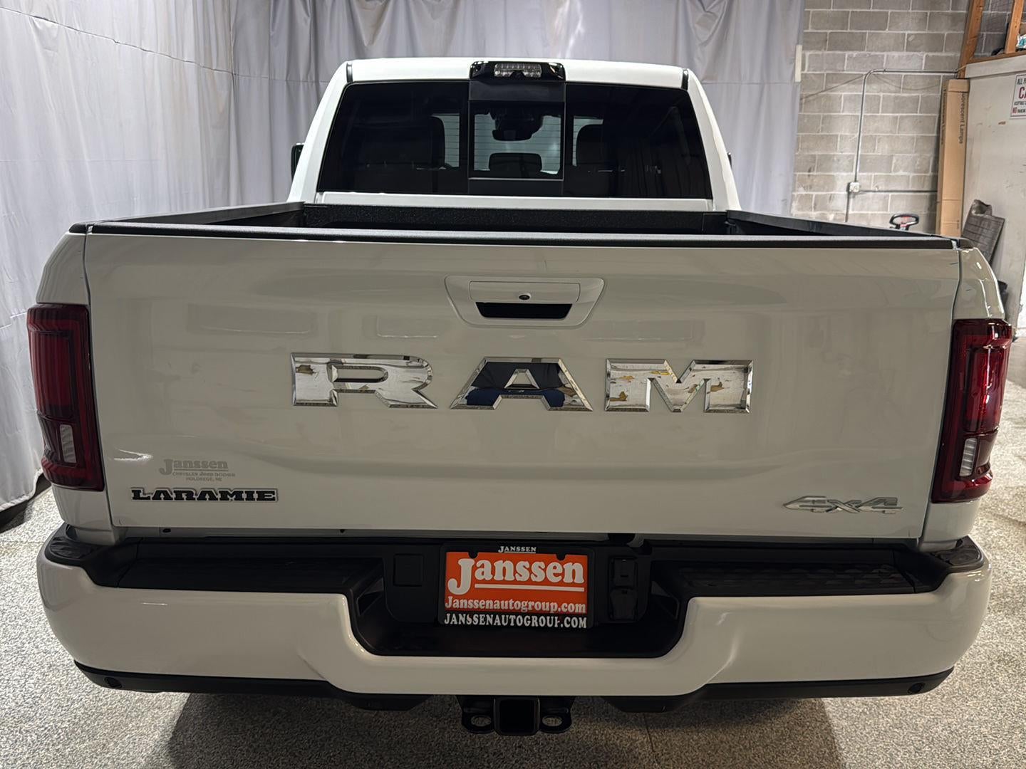 2025 RAM 2500 RAM 2500 LARAMIE CREW CAB 4X4 6'4' BOX