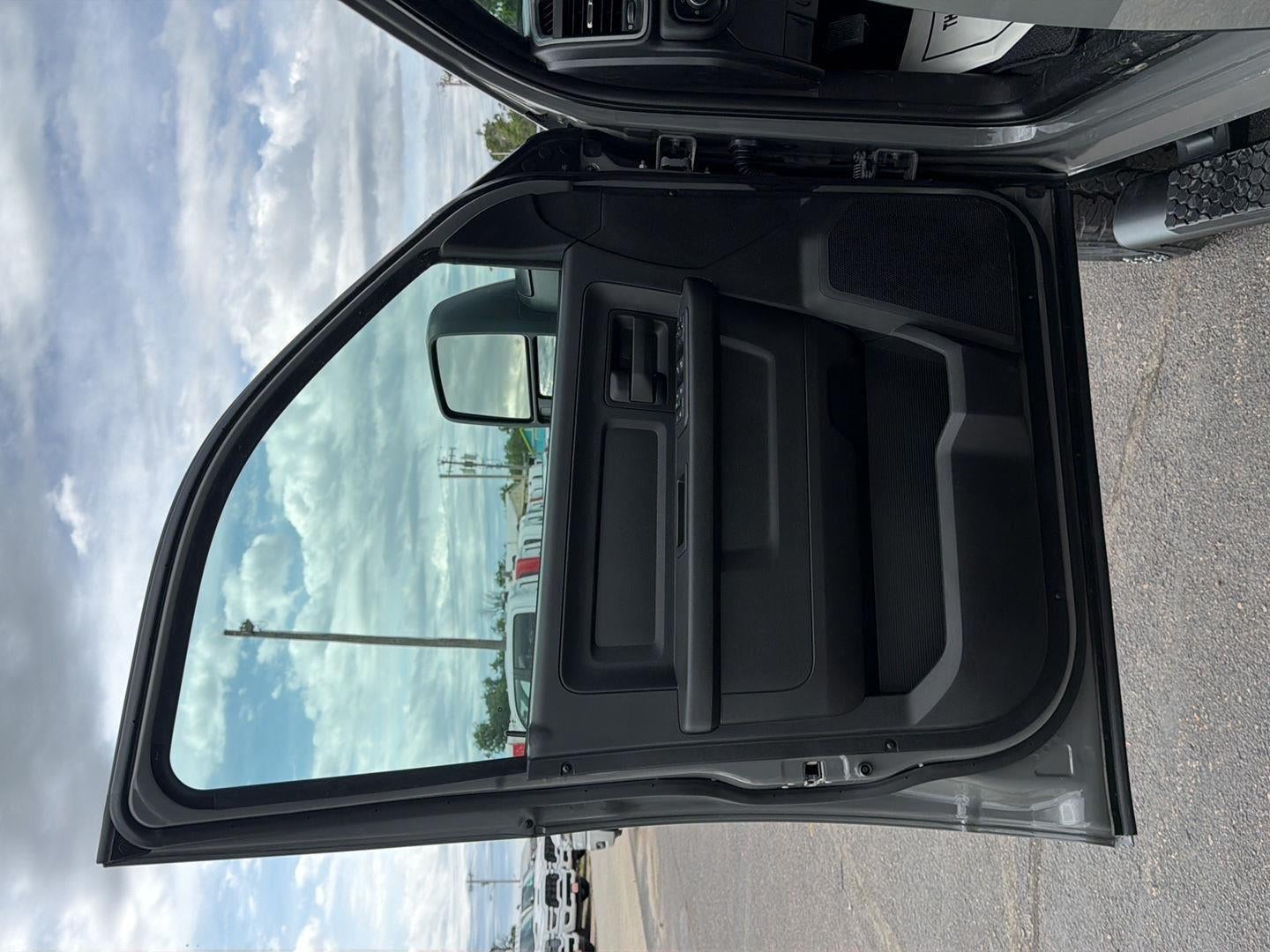 2026 RAM 2500 RAM 2500 BLACK EXPRESS CREW CAB 4X4 8' BOX