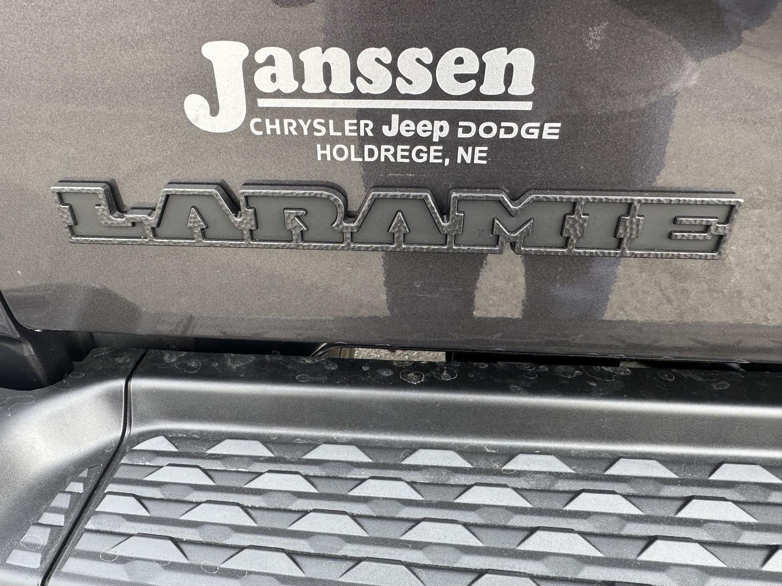 2026 RAM 2500 RAM 2500 LARAMIE MEGA CAB 4X4 6'4' BOX