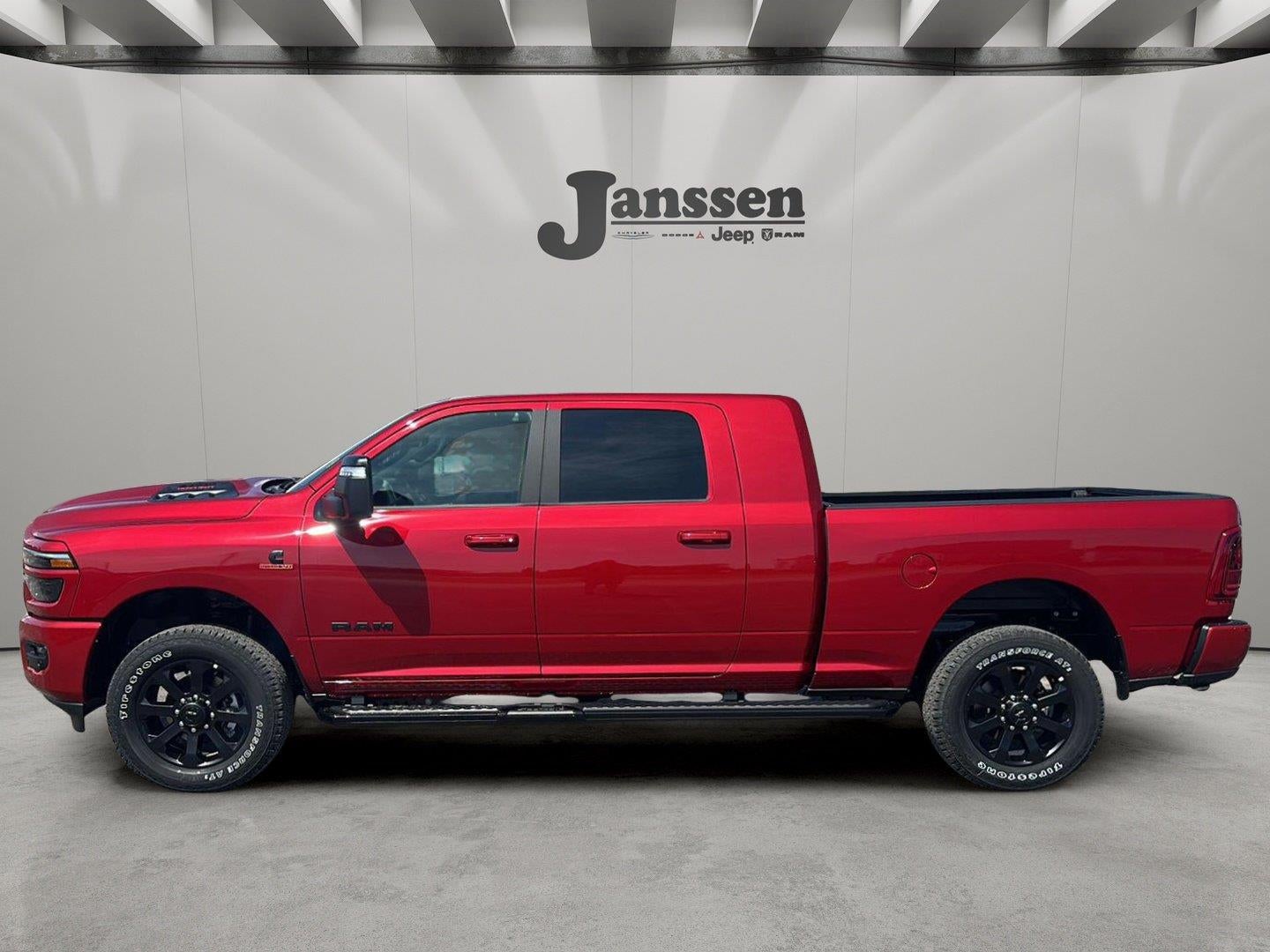 2026 RAM 2500 RAM 2500 LARAMIE MEGA CAB 4X4 6'4' BOX