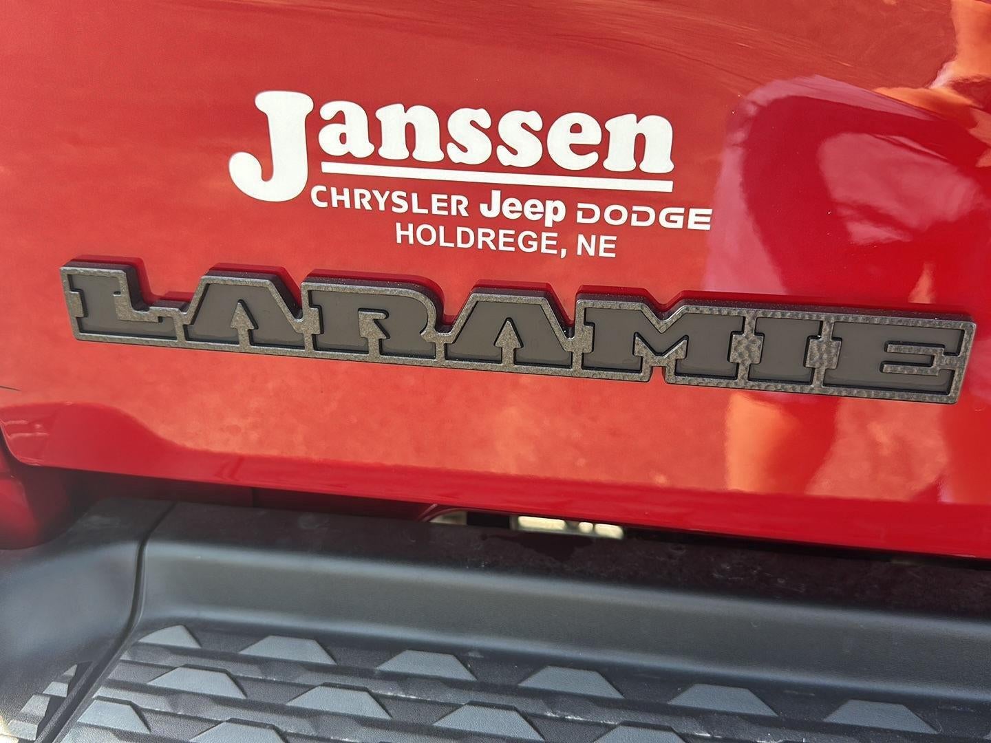 2026 RAM 2500 RAM 2500 LARAMIE MEGA CAB 4X4 6'4' BOX