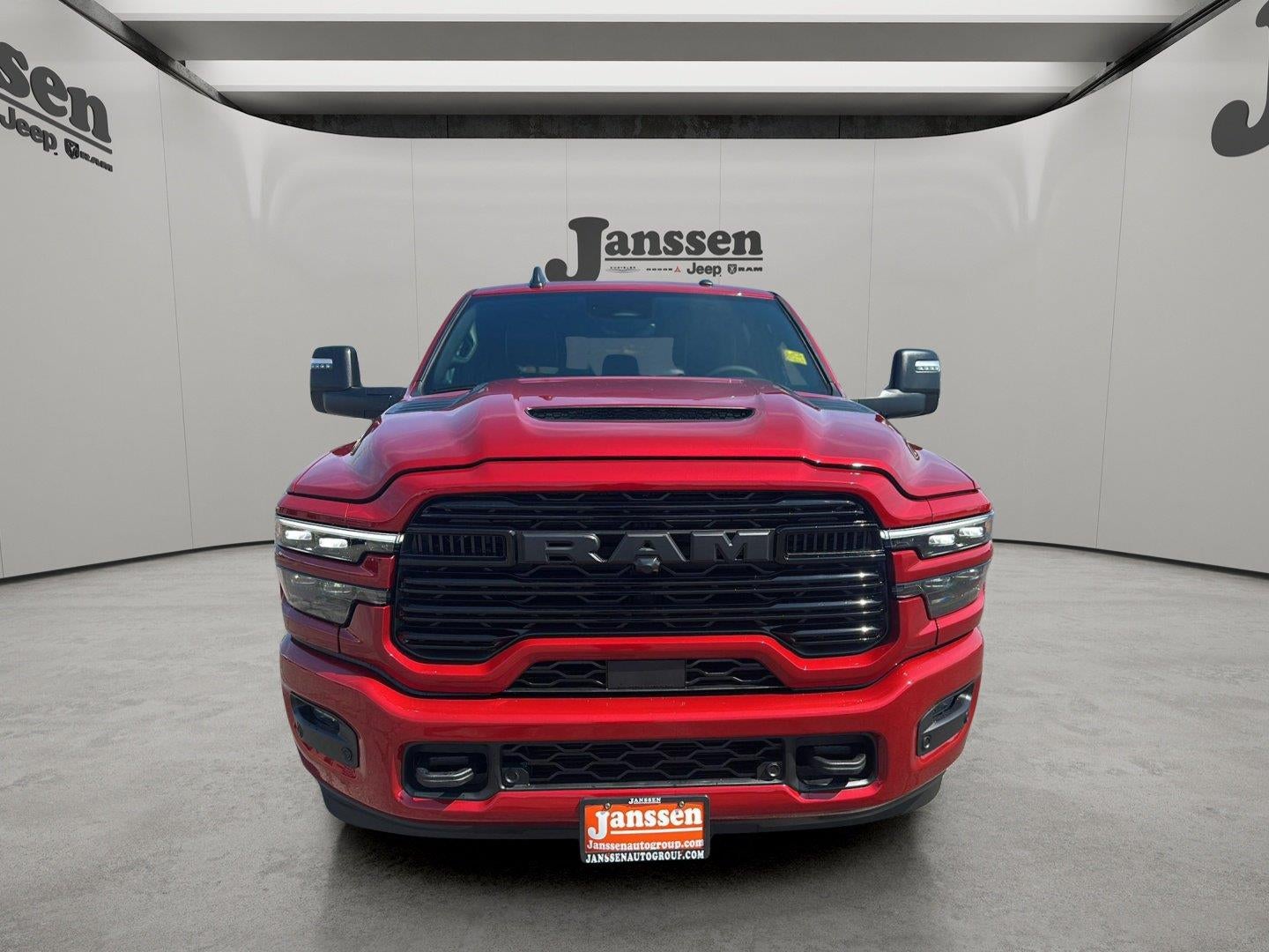 2026 RAM 2500 RAM 2500 LARAMIE MEGA CAB 4X4 6'4' BOX