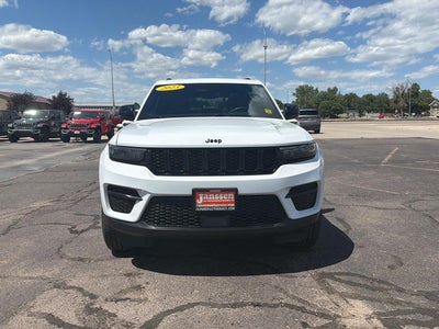2023 Jeep GRAND CHEROKEE Altitude