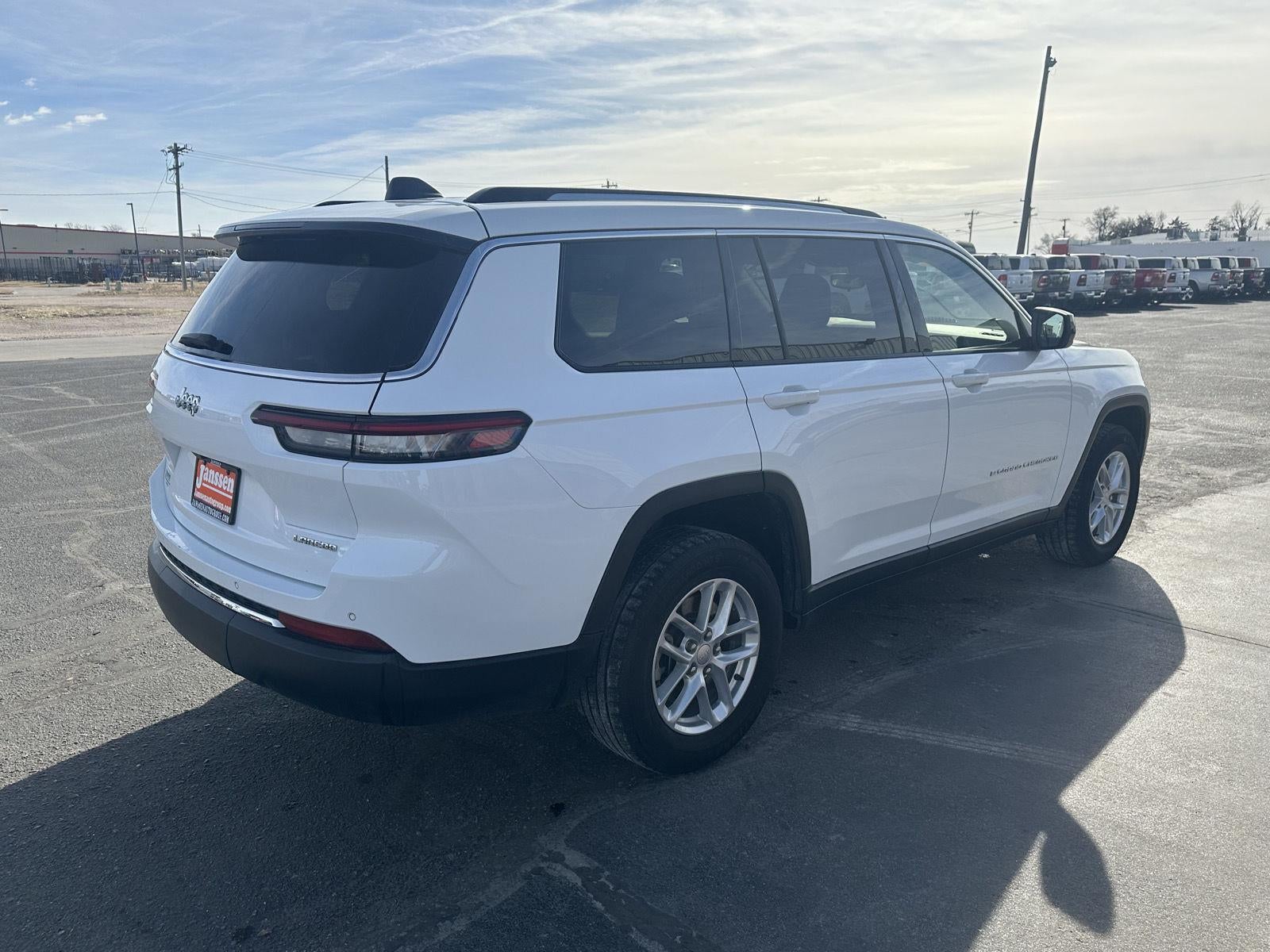 2023 Jeep Grand Cherokee L Laredo