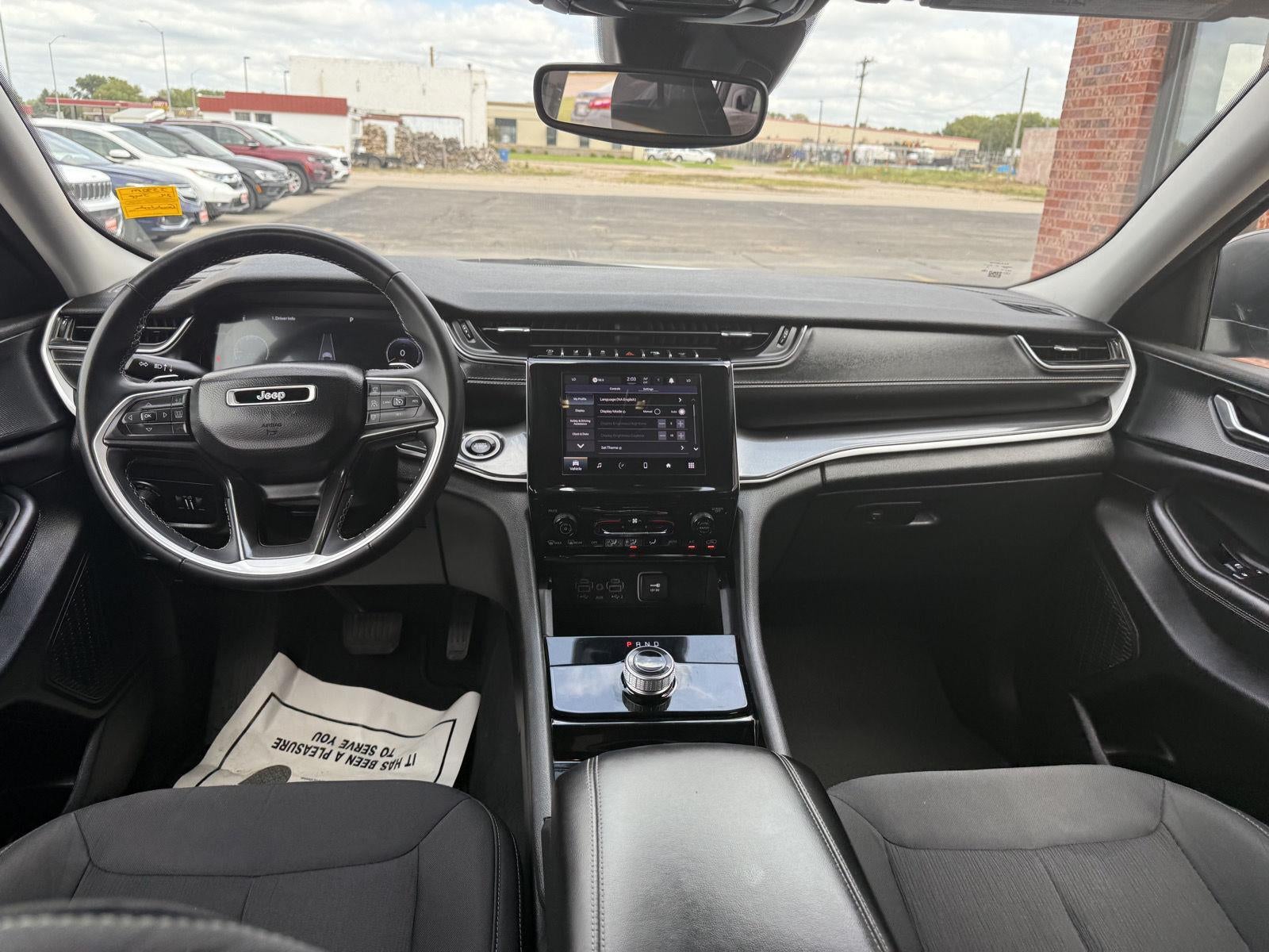 2023 Jeep Grand Cherokee L Laredo