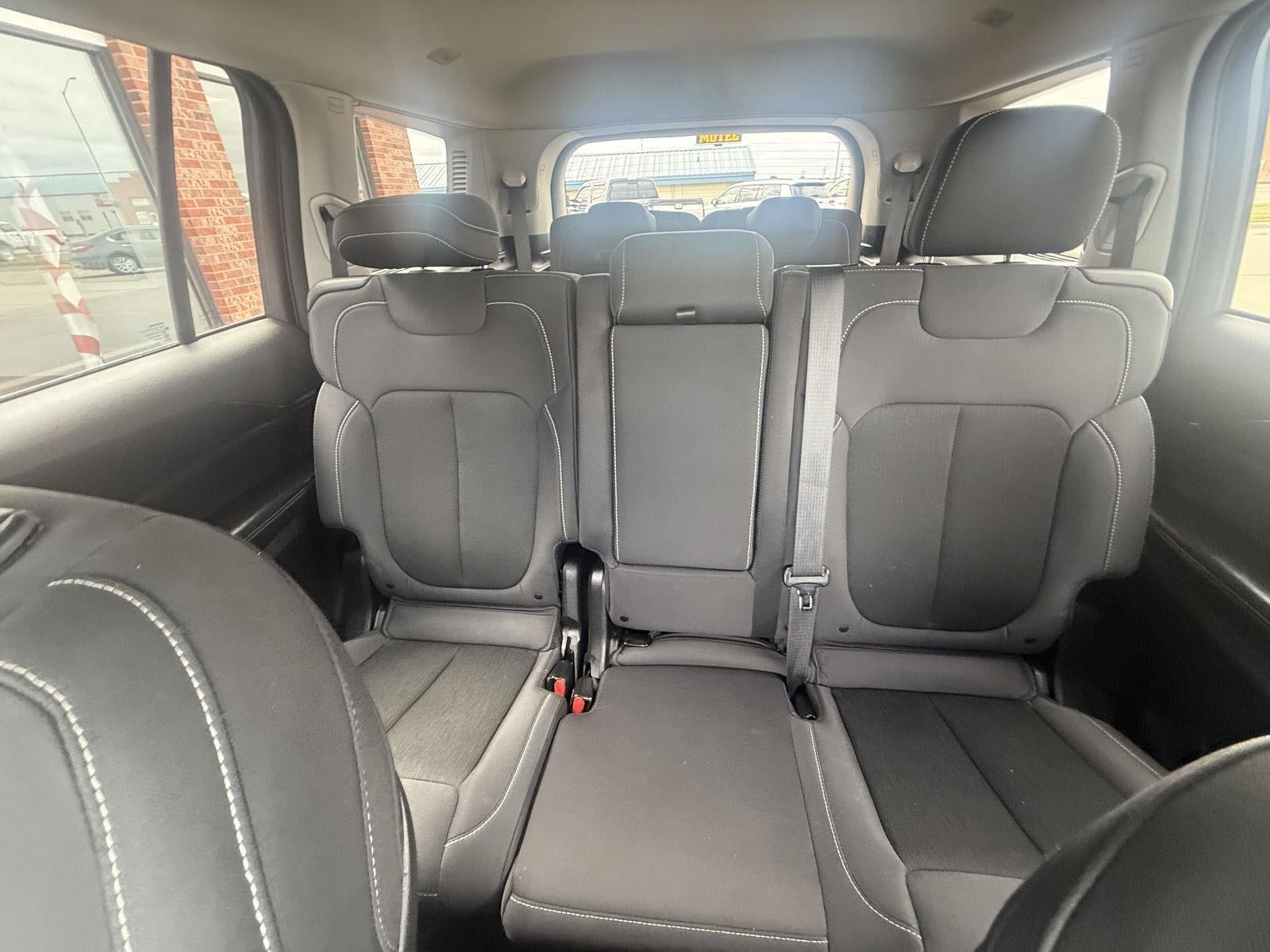 2023 Jeep Grand Cherokee L Laredo