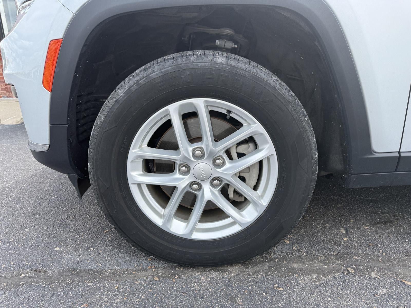 2023 Jeep Grand Cherokee L Laredo