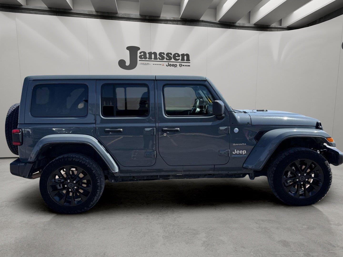 2024 Jeep Wrangler 4Xe Sahara