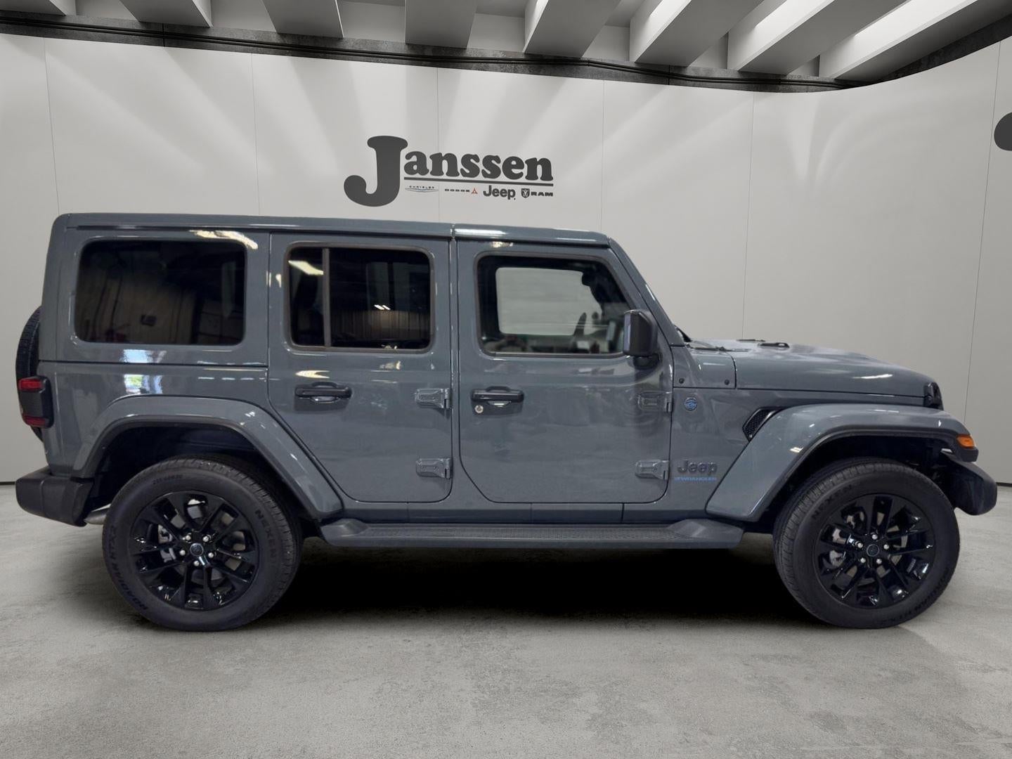 2025 Jeep Wrangler 4xe Sahara