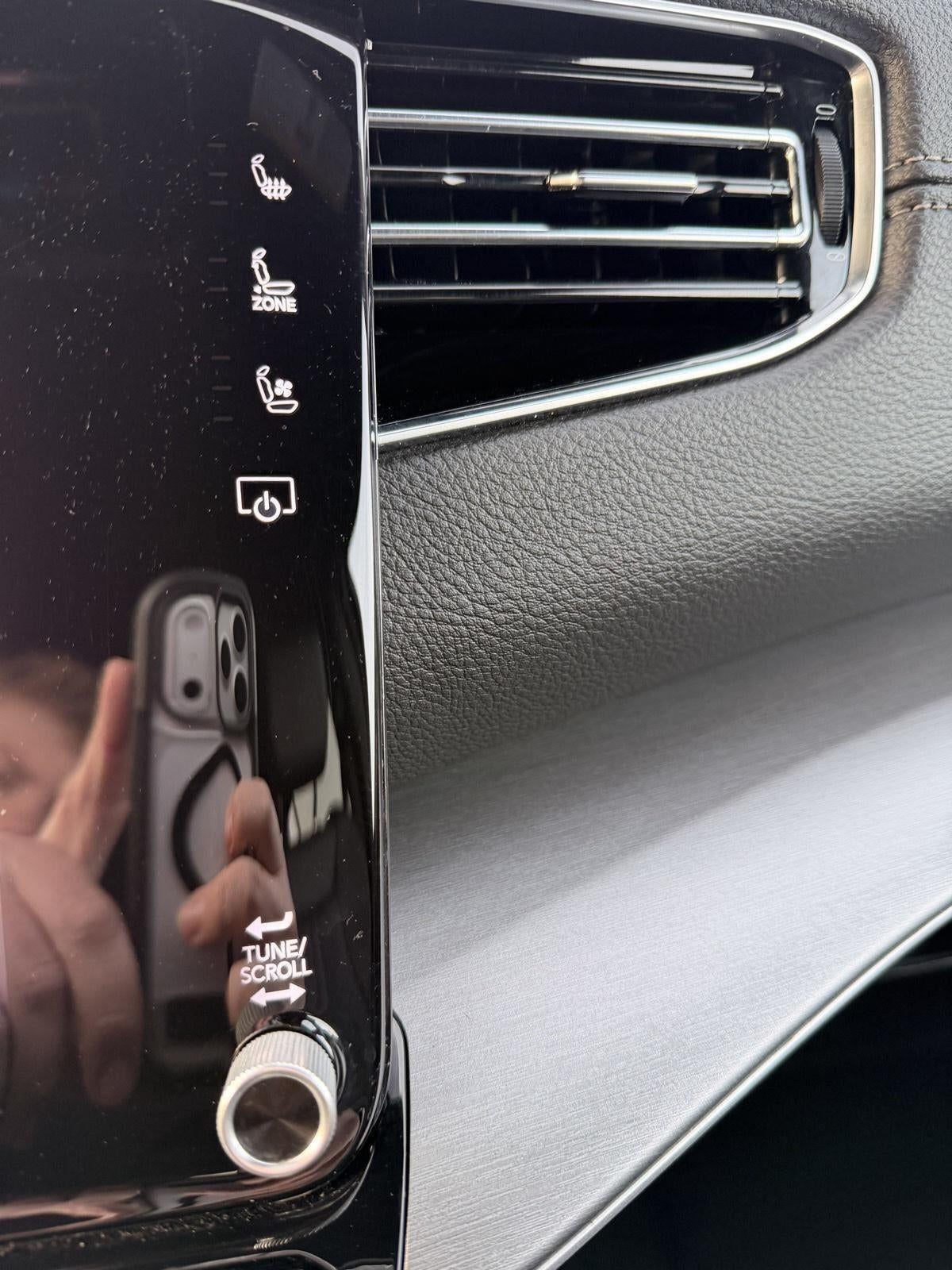 2025 Jeep Wagoneer L Base