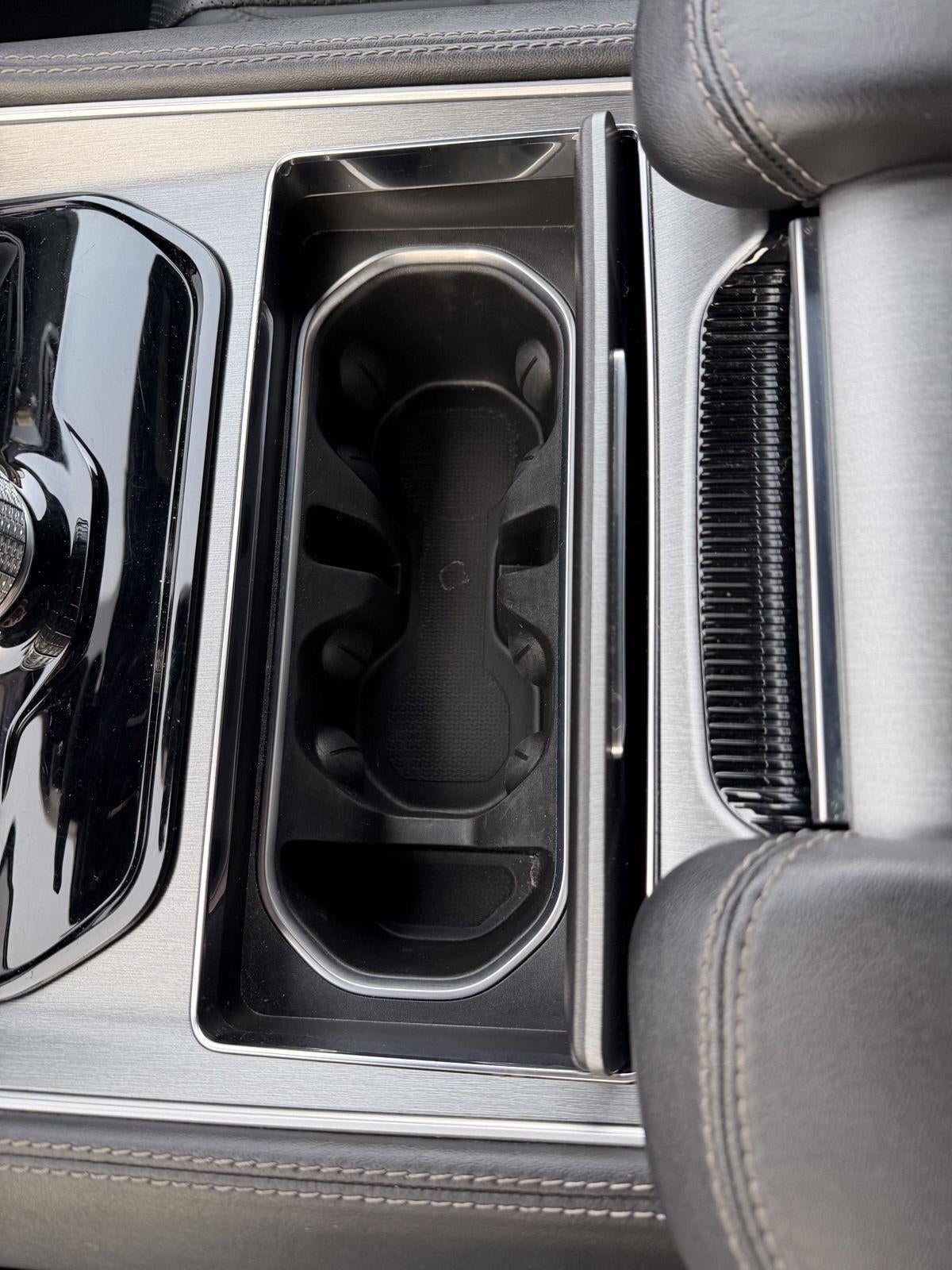 2025 Jeep Wagoneer L Base