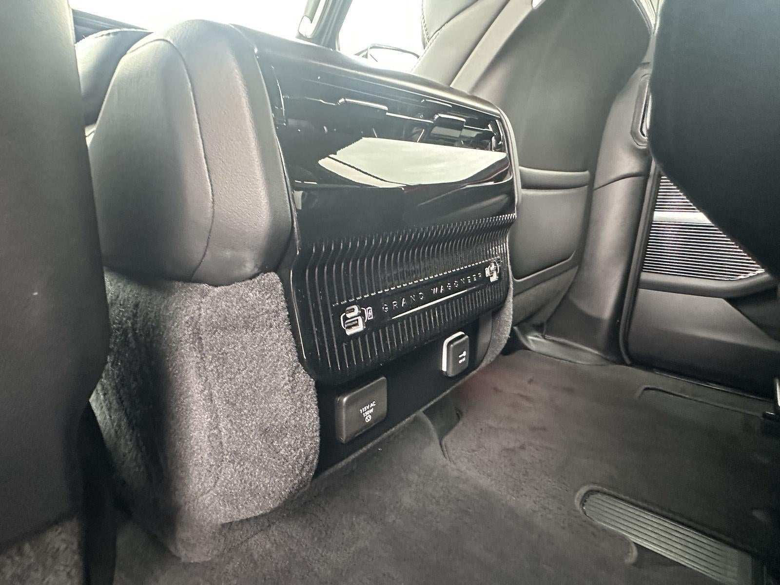 2023 Jeep Grand Wagoneer Series II