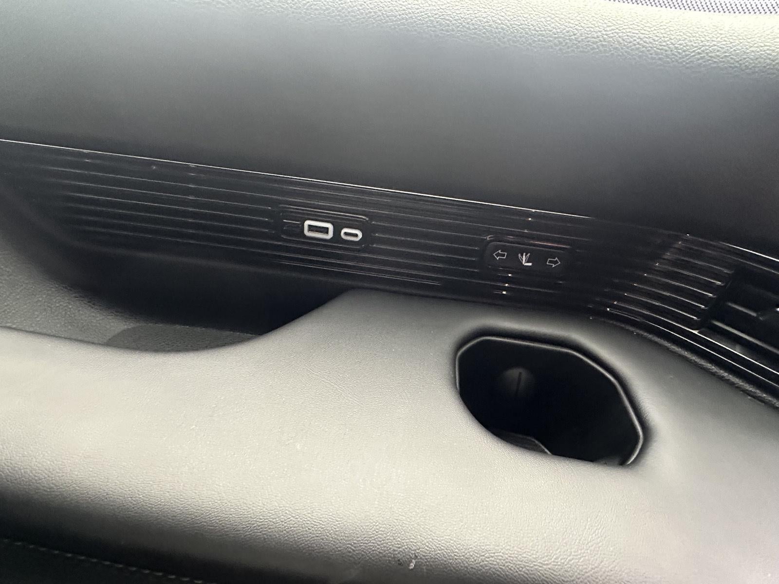 2023 Jeep Grand Wagoneer Series II