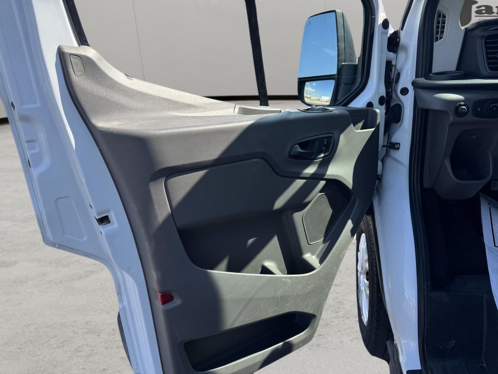 2020 Ford Transit Passenger Wagon XLT