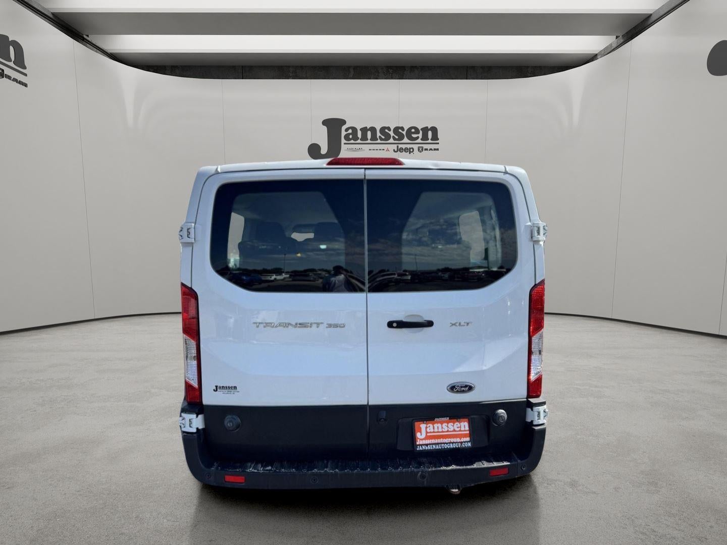 2020 Ford Transit Passenger Wagon XLT