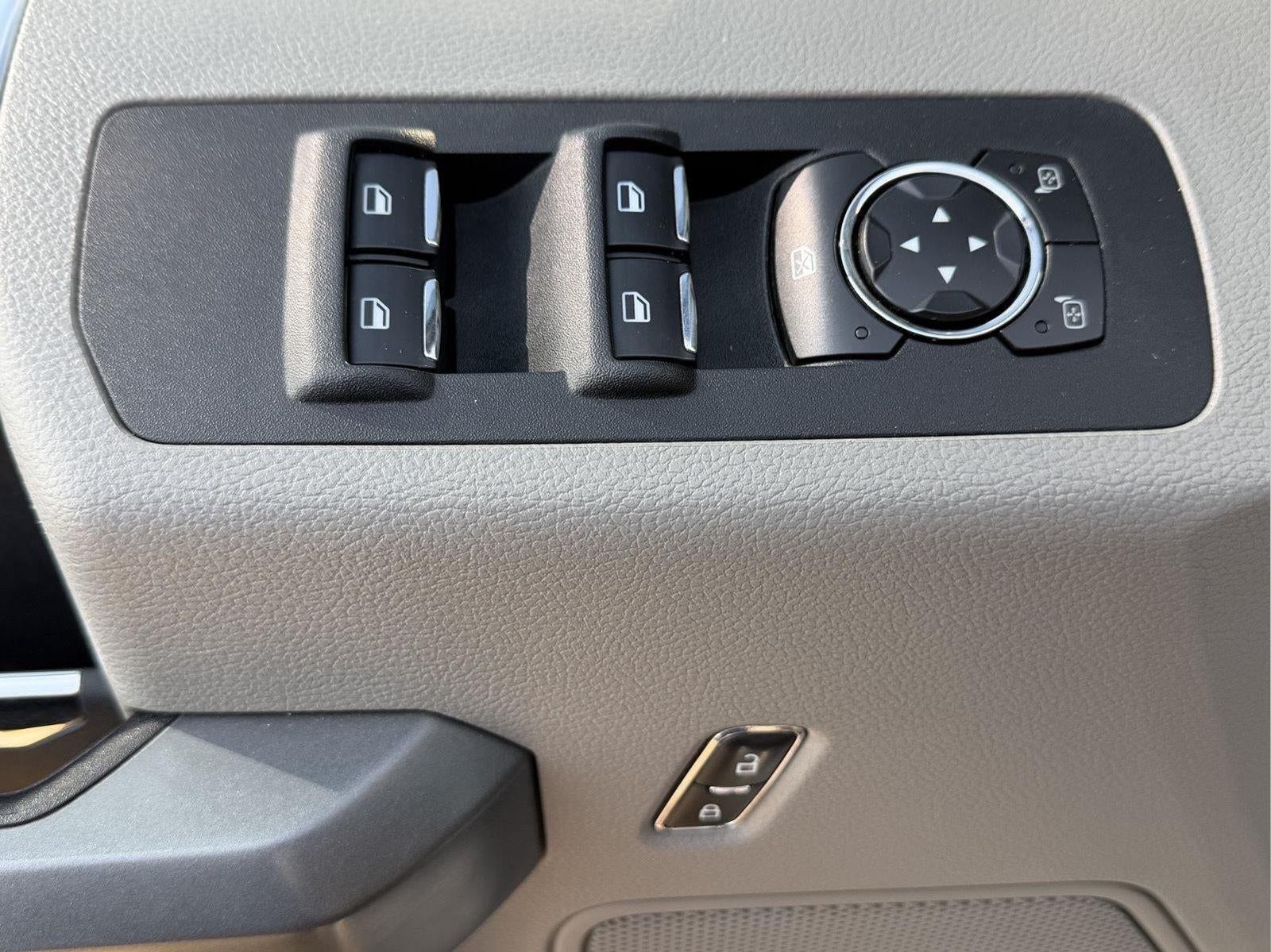 2016 Ford F-150 Base