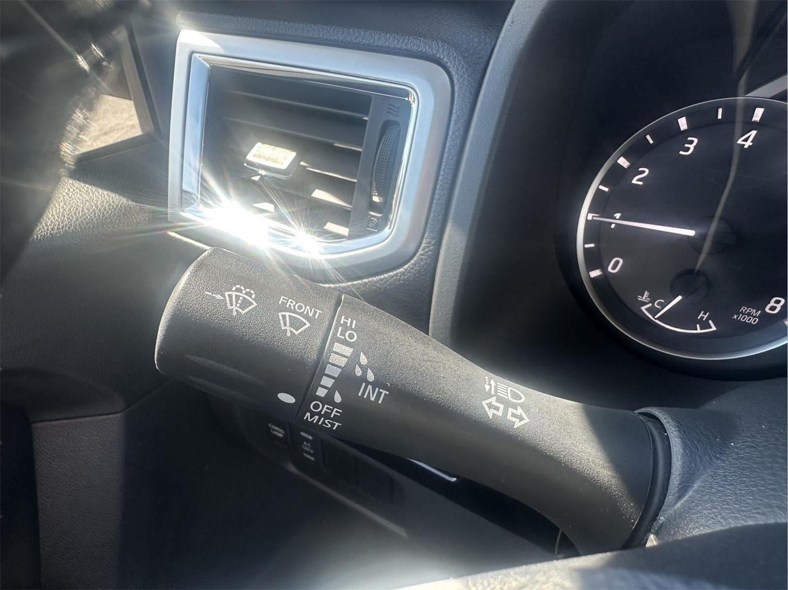2020 Nissan Titan SV