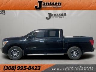 2020 Nissan Titan SV