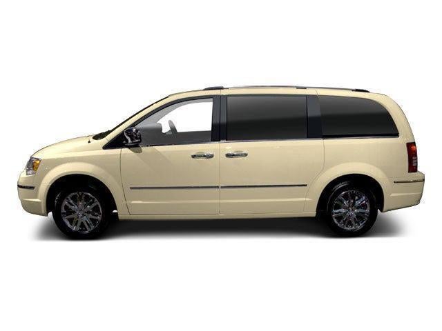 2010 Chrysler Town & Country Limited's photo
