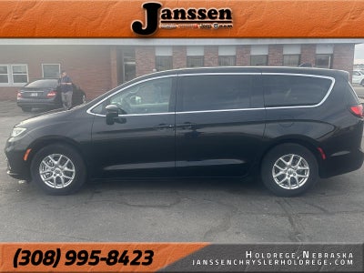 2024 Chrysler Pacifica Touring L