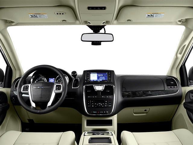 2014 Chrysler Town & Country Touring-L