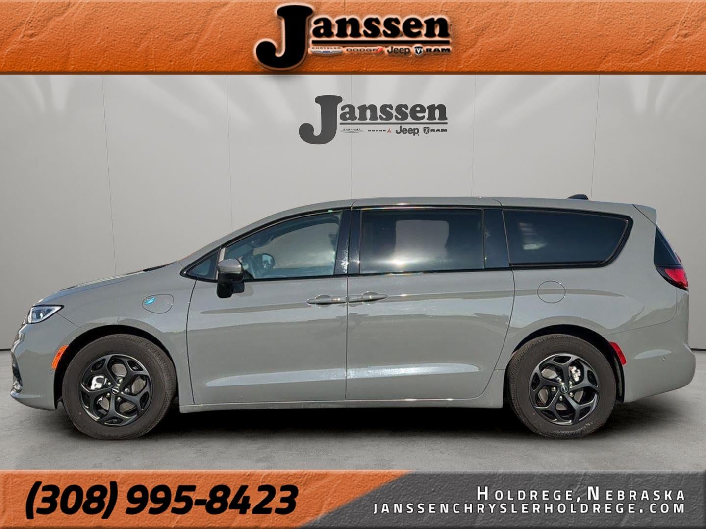 2023 Chrysler Pacifica Hybrid Touring L
