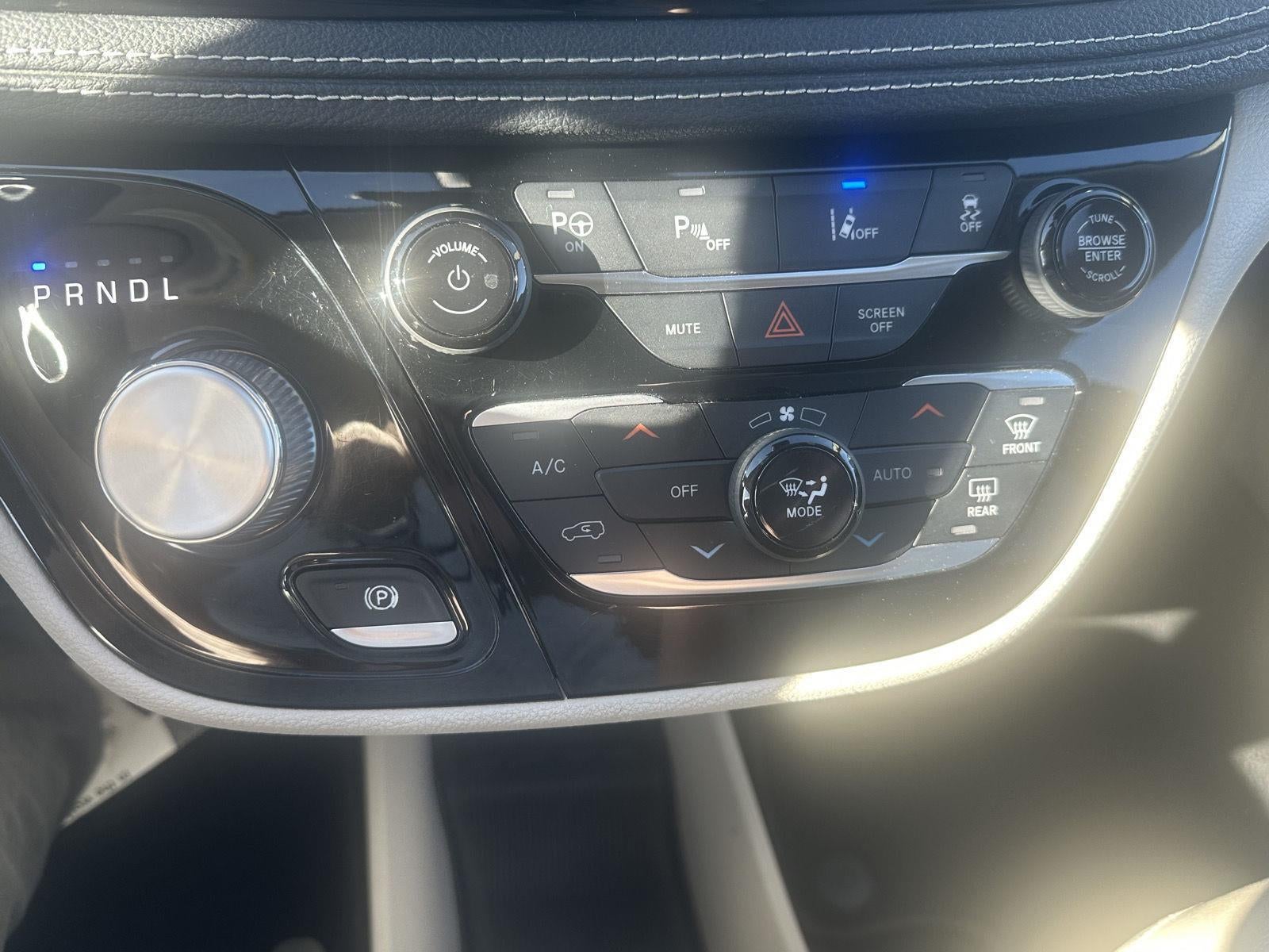 2021 Chrysler Pacifica Hybrid Touring L