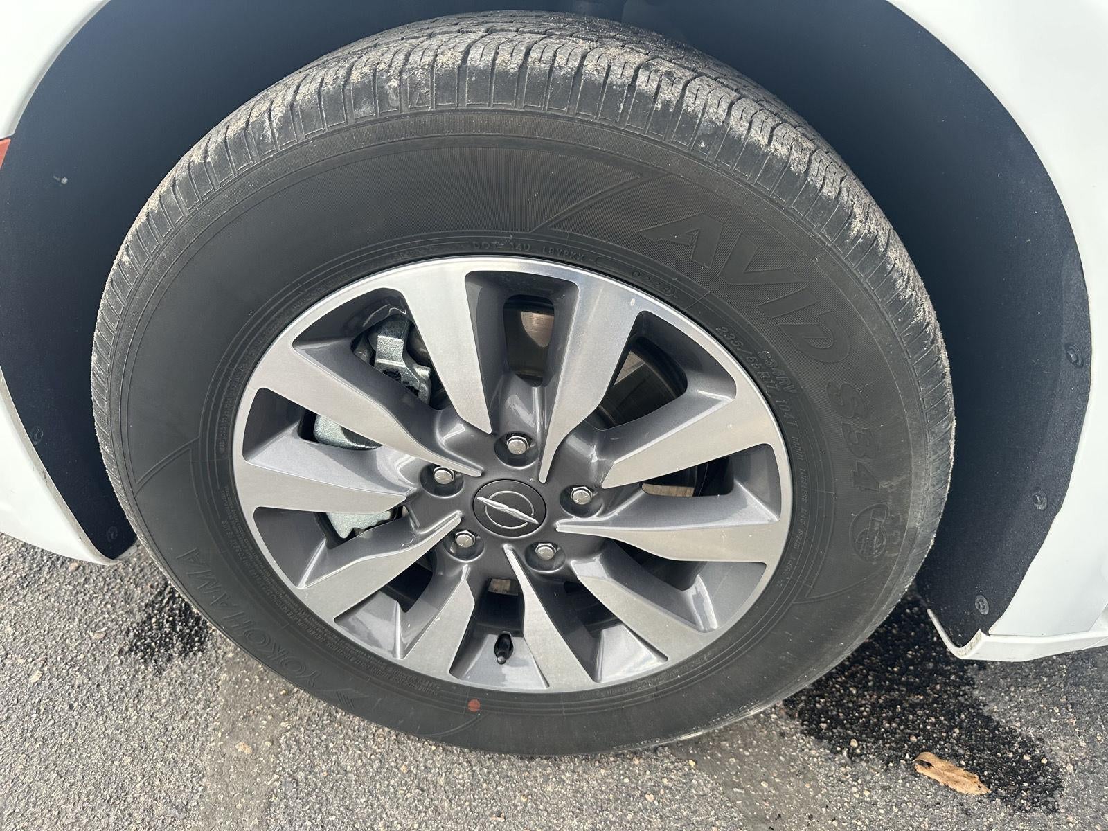 2024 Chrysler Pacifica Hybrid Select