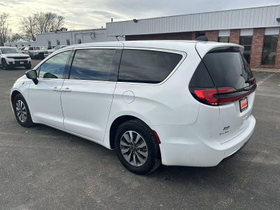 2024 Chrysler Pacifica Hybrid Select