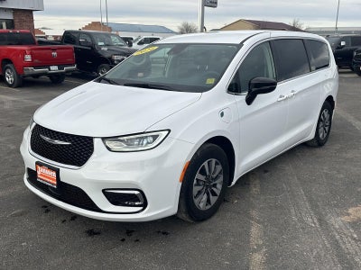 2024 Chrysler Pacifica Hybrid Select