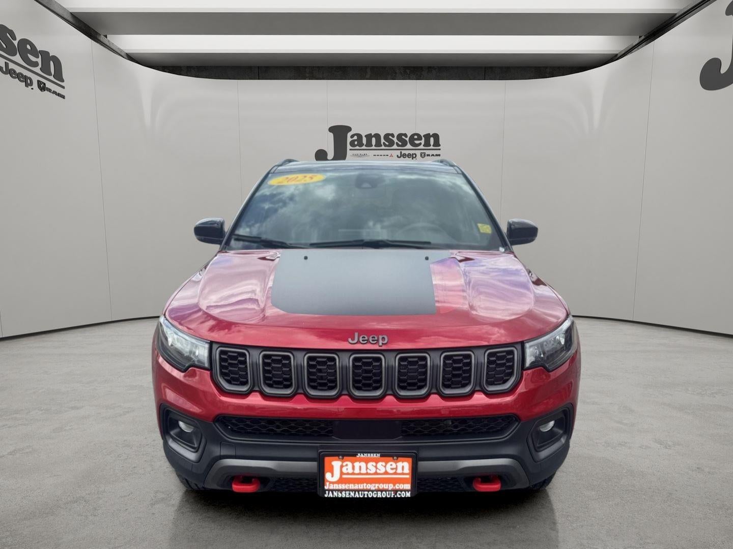 2025 Jeep Compass Trailhawk