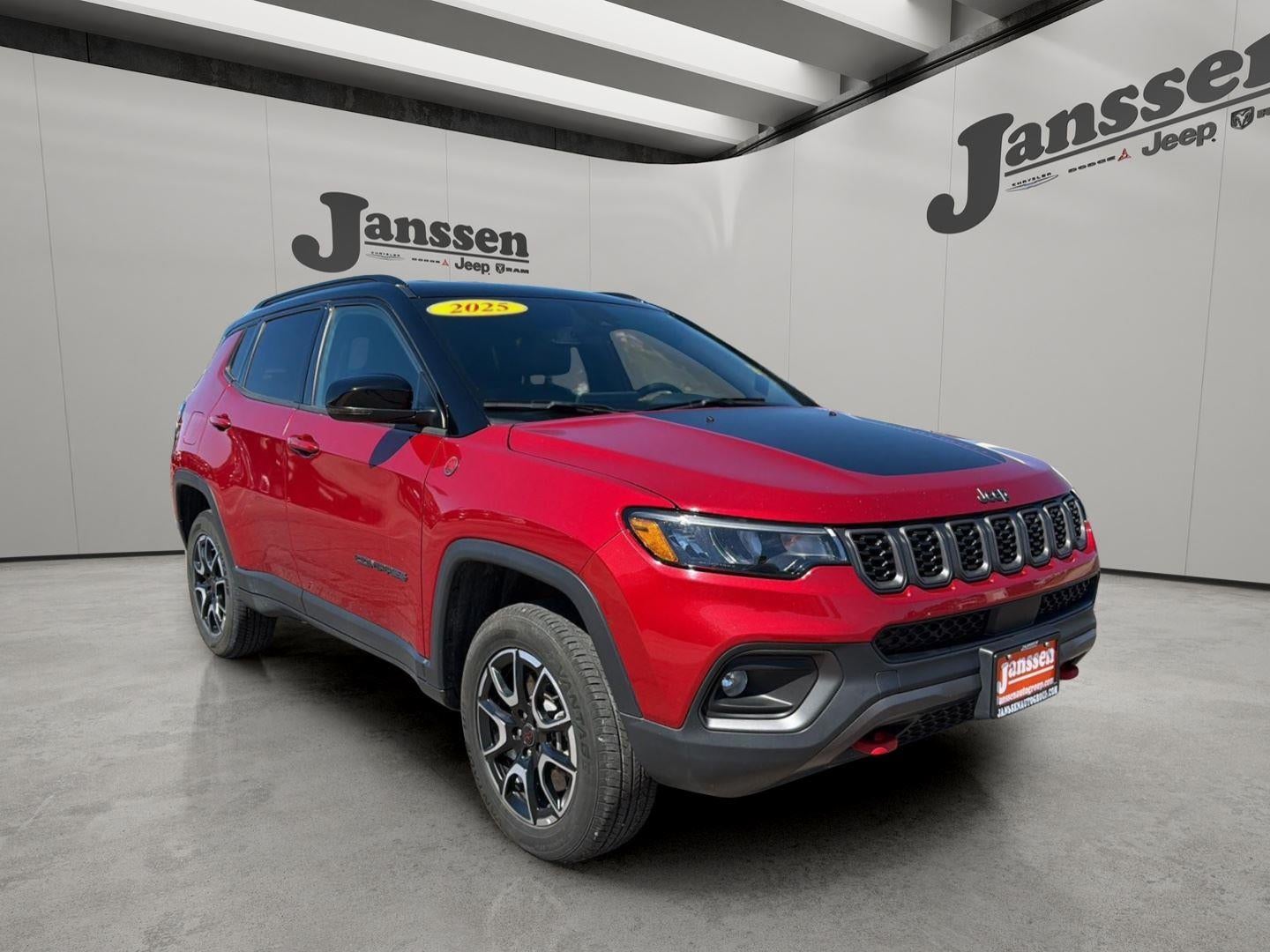 2025 Jeep Compass Trailhawk
